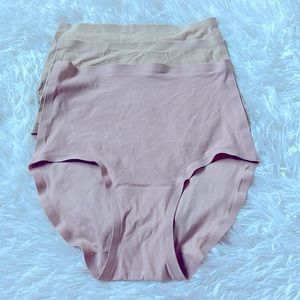 (3) Chantelle Stretch High-Waist Seamless Briefs
